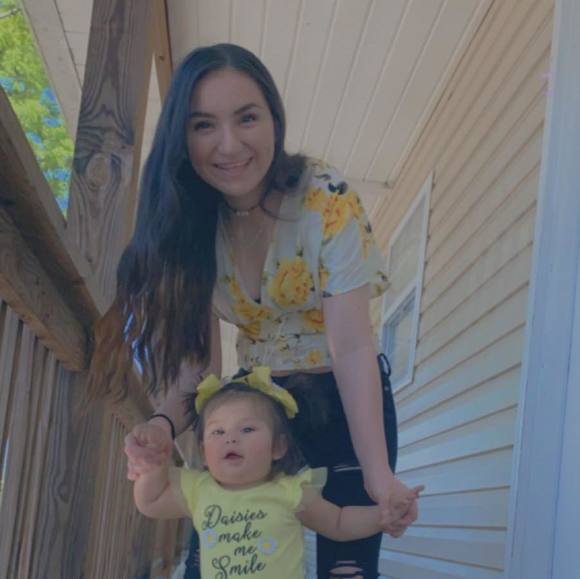 Meet your Posher, Emily - Picture 1 of 1